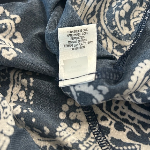 NWT Navy and White Paisley Faux Wrap Dress Size Medium - Picture 11 of 12